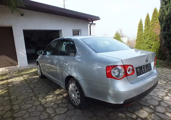 Volkswagen Jetta cena 12500 przebieg: 255600, rok produkcji 2005 z Zawiercie małe 46